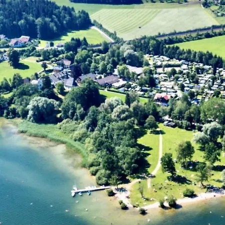 Stella's Holzchalet シャレー *